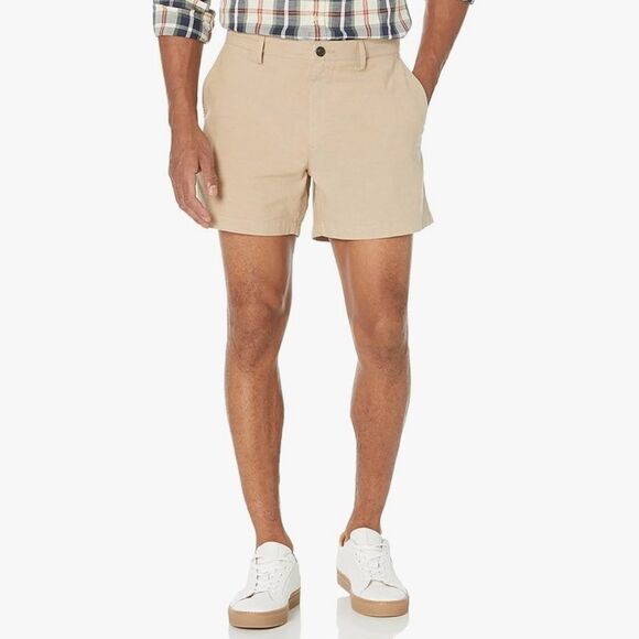 Amazon Essentials Men's Slim-Fit 5" Light Blue Comfort Stretch Oxford Shorts - Picture 4 of 8